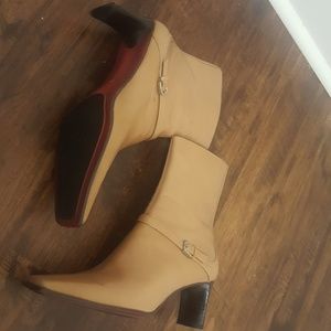 Beautiful Nine West boots